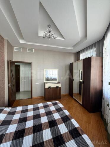 Сдаётся 3-комн. новостройка 130 м², м. Низами, photo 4 from 18
