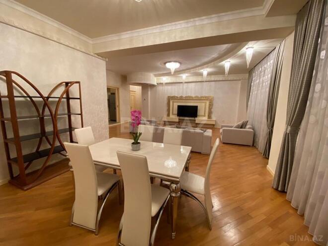 İcarəyə verilir 5 otaqlı yeni tikili 200 m², 28 May m., photo 6 from 19