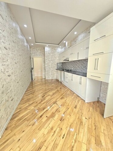 Продаётся 3-комн. новостройка 100 м², м. Кара Караев, photo 7 from 29