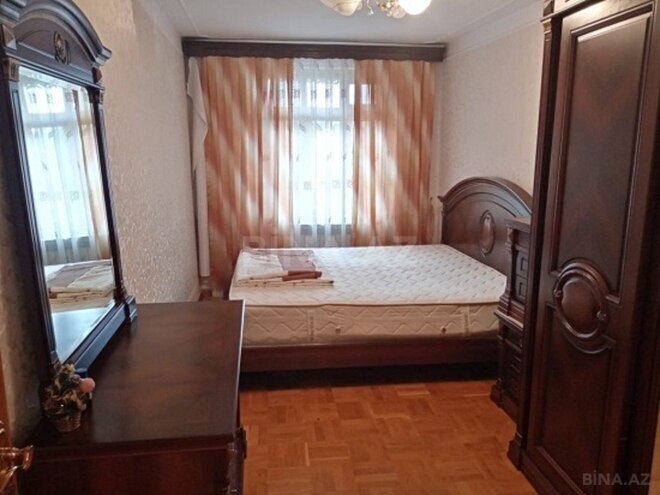 Продаётся 3-комн. вторичка 80 м², м. Иншаатчылар, photo 18 from 23