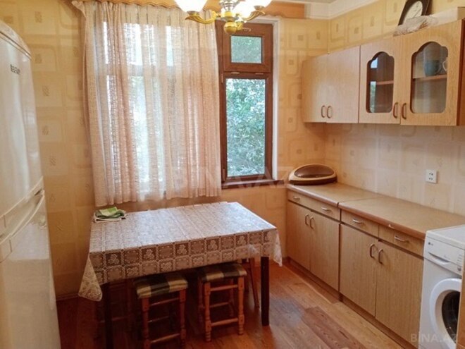 Продаётся 3-комн. вторичка 80 м², м. Иншаатчылар, photo 6 from 23