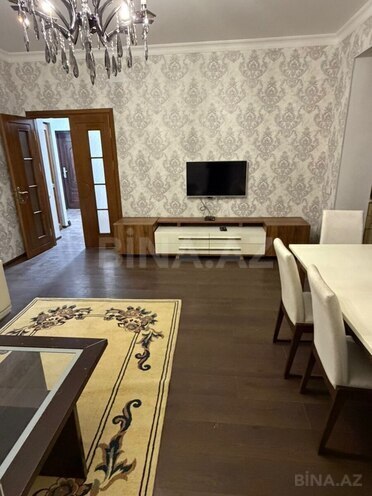 Satılır 2 otaqlı yeni tikili 70 m², 8 Noyabr m., photo 4 from 9