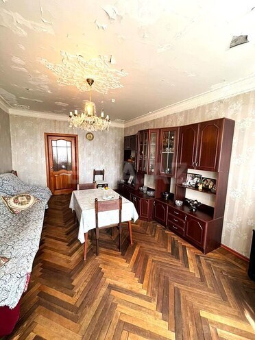 Satılır 3 otaqlı köhnə tikili 70 m², Yasamal r., photo 8 from 18