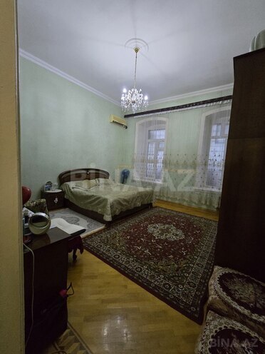 Продаётся 3-комн. вторичка 140 м², м. Низами, photo 3 from 11