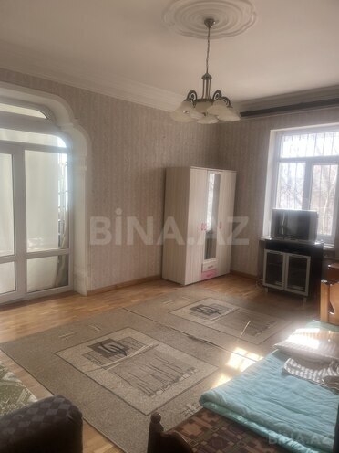 Сдаётся 1-комн. вторичка 40 м², м. Элмляр Академиясы, photo 6 from 9
