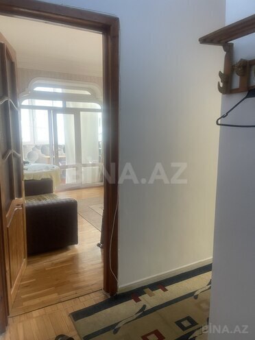 Сдаётся 1-комн. вторичка 40 м², м. Элмляр Академиясы, photo 3 from 9