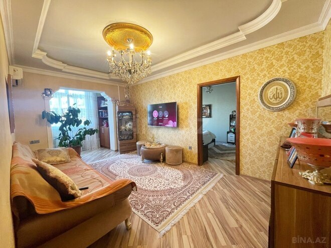 Satılır 5 otaqlı köhnə tikili 120 m², Yeni Yasamal q., photo 1 from 17