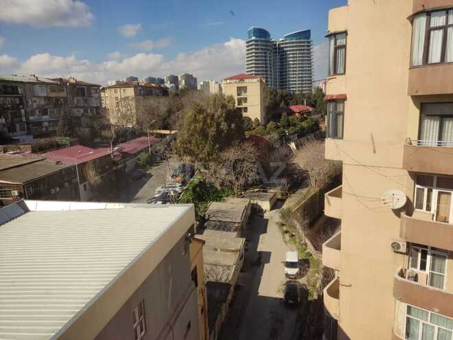 Satılır 2 otaqlı köhnə tikili 65 m², Nizami m., photo 18 from 21