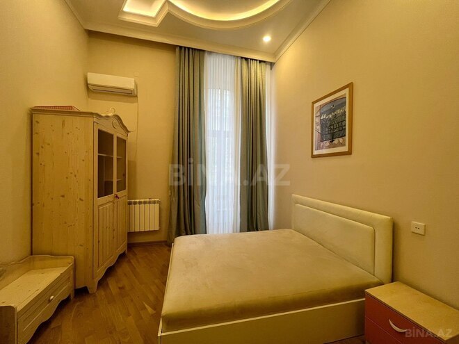 İcarəyə verilir 4 otaqlı köhnə tikili 170 m², 28 May m., photo 20 from 21