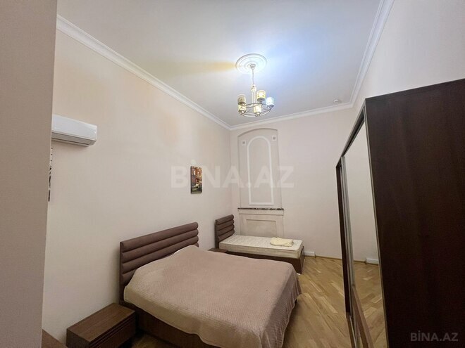 İcarəyə verilir 4 otaqlı köhnə tikili 170 m², 28 May m., photo 19 from 21