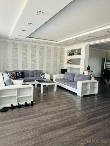 Satılır 9 otaqlı həyət evi/bağ evi 320 m², Bayıl q., photo 8 from 32