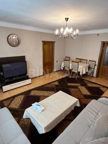 Satılır 4 otaqlı köhnə tikili 84 m², Əmircan q., photo 19 from 32