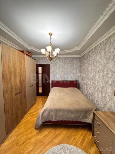 Продаётся 4-комн. вторичка 110 м², м. Ази Асланов, photo 17 from 32