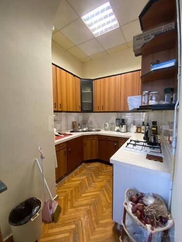 Продаётся 4-комн. вторичка 165 м², м. Ичеришехер, photo 20 from 26