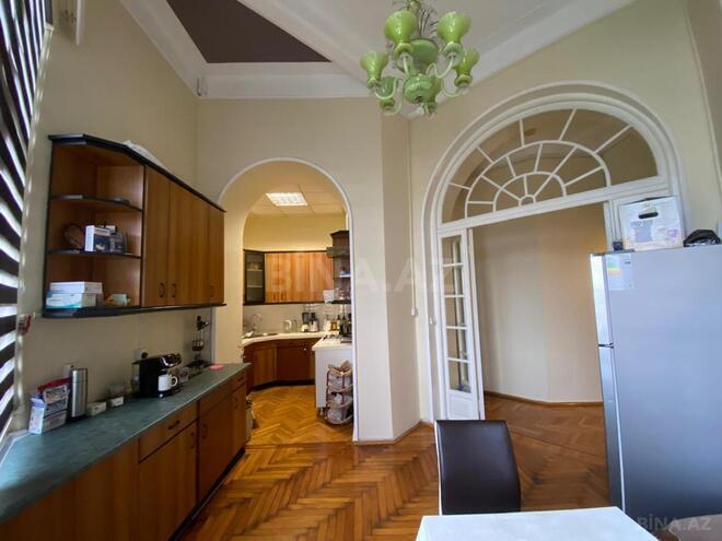 Продаётся 4-комн. вторичка 165 м², м. Ичеришехер, photo 22 from 26