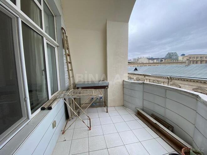 Продаётся 4-комн. вторичка 165 м², м. Ичеришехер, photo 14 from 26