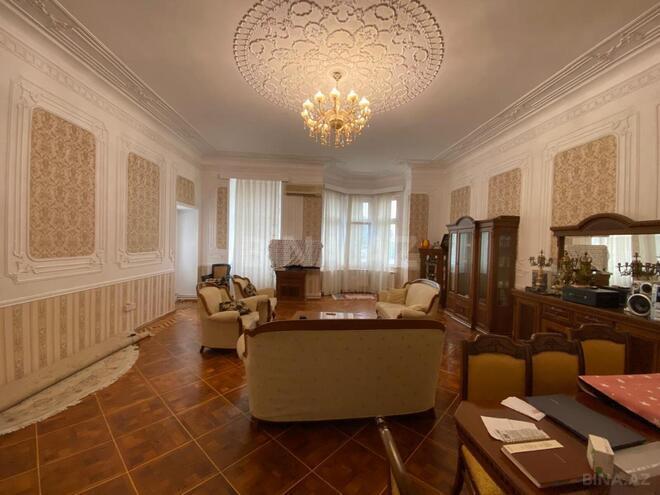 Продаётся 4-комн. вторичка 165 м², м. Ичеришехер, photo 7 from 26