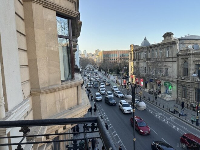 İcarəyə verilir 3 otaqlı köhnə tikili 75 m², Sahil m., photo 3 from 11