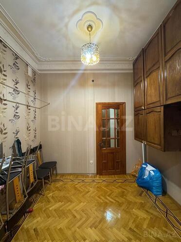Satılır 5 otaqlı köhnə tikili 150 m², Nizami m., photo 18 from 26