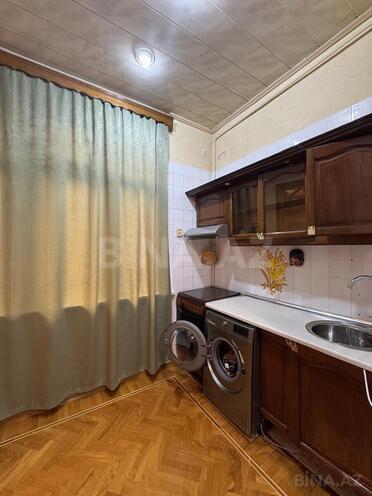 Satılır 5 otaqlı köhnə tikili 150 m², Nizami m., photo 14 from 26