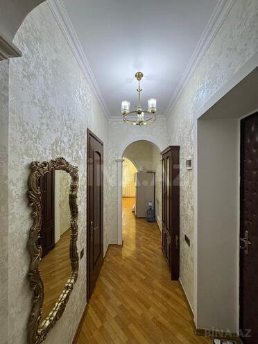 Satılır 5 otaqlı köhnə tikili 150 m², Nizami m., photo 20 from 26