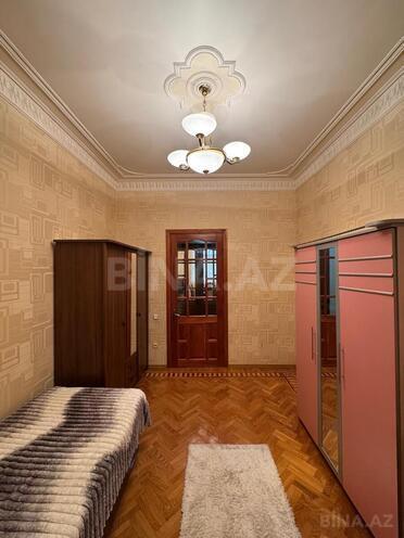 Satılır 5 otaqlı köhnə tikili 150 m², Nizami m., photo 9 from 26