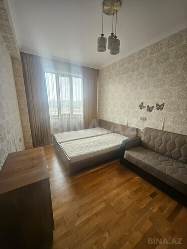 Продаётся 2-комн. новостройка 72 м², м. Кара Караев, photo 7 from 14