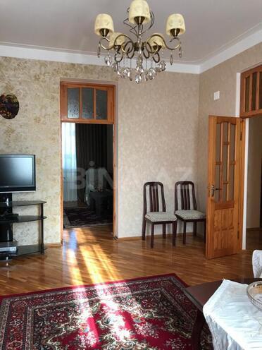 Продаётся 9-комн. дом/дача 300 м², photo 17 from 31