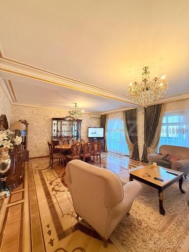 Продаётся 5-комн. вторичка 130 м², м. Азадлыг проспекти, photo 3 from 21