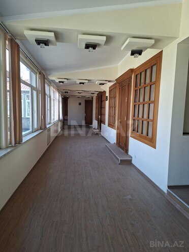 Satılır 11 otaqlı köhnə tikili 700 m², Sahil m., photo 10 from 27