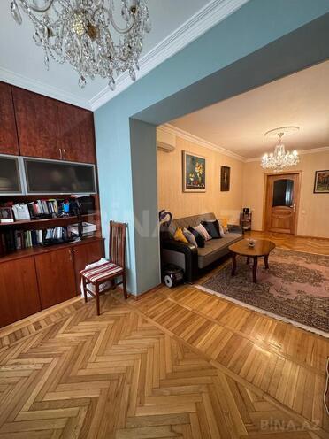 Satılır 4 otaqlı köhnə tikili 100 m², Yasamal q., photo 18 from 24