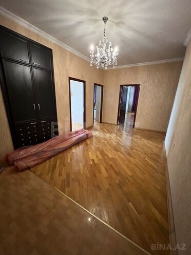 Сдаётся 3-комн. новостройка 142 м², м. 8 ноября, photo 13 from 16
