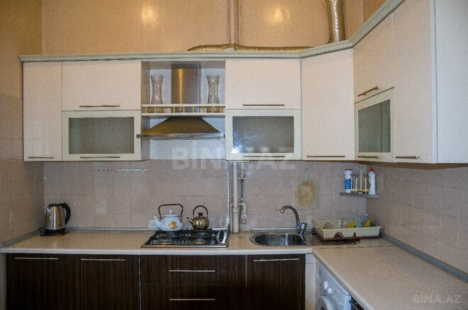 İcarəyə verilir 2 otaqlı köhnə tikili 65 m², Yasamal r., photo 4 from 8