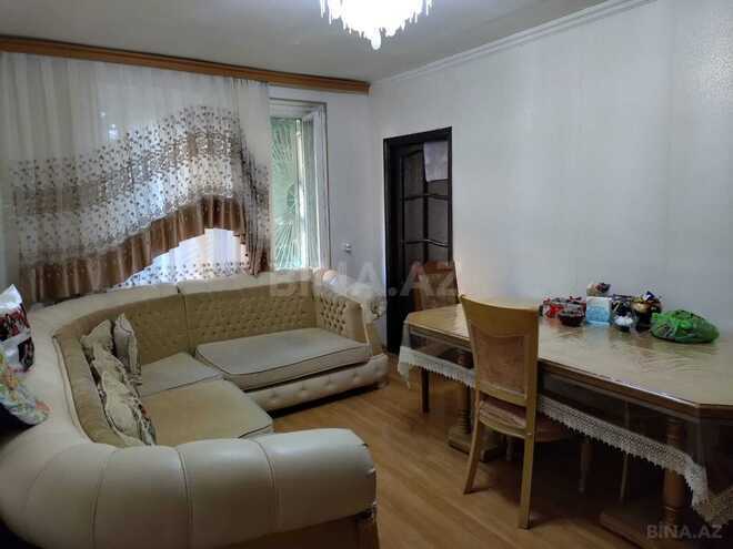 Продаётся 3-комн. вторичка 60 м², м. Элмляр Академиясы, photo 3 from 10