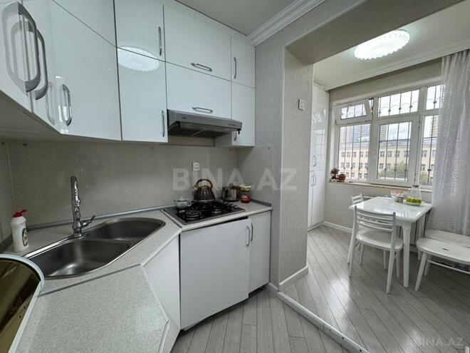 Продаётся 3-комн. вторичка 80 м², м. Низами, photo 5 from 16