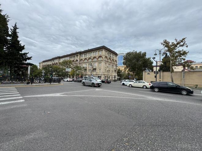 Продаётся 3-комн. вторичка 80 м², м. Низами, photo 14 from 16