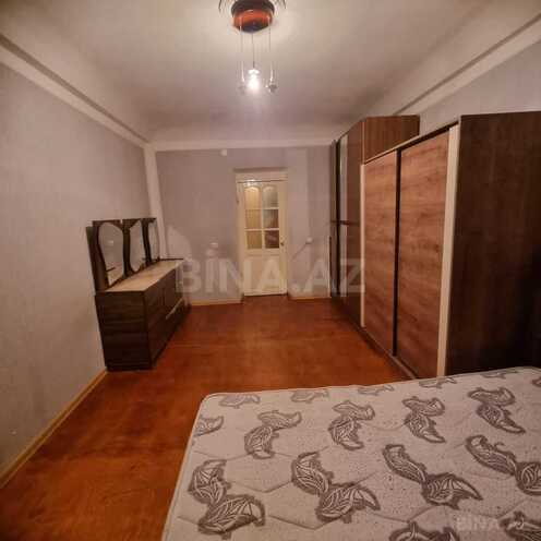 Сдаётся 3-комн. вторичка 70 м², м. Иншаатчылар, photo 5 from 10