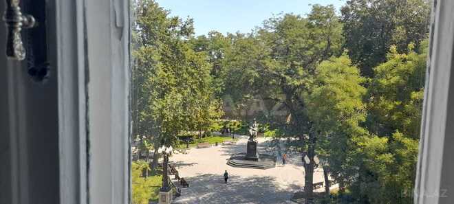 Сдаётся 3-комн. вторичка 123 м², м. Ичеришехер, photo 20 from 22