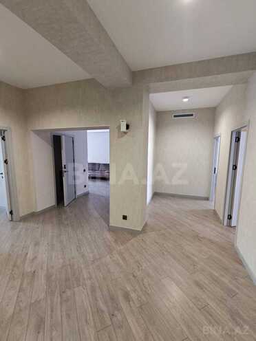 Продаётся 4-комн. новостройка 135 м², Хатаинский р., photo 17 from 30