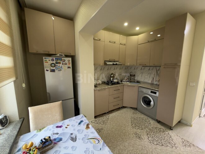 Satılır 3 otaqlı köhnə tikili 85 m², İnşaatçılar m., photo 12 from 18