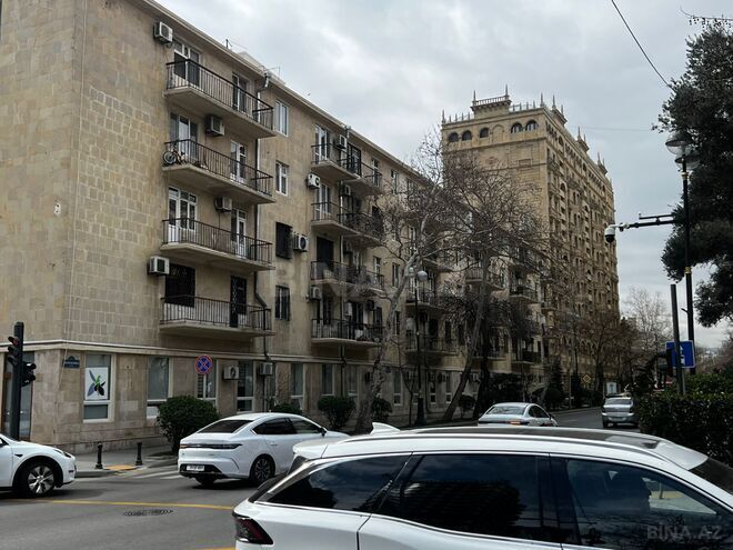 Сдаётся 3-комн. вторичка 70 м², м. 28 мая, photo 1 from 20