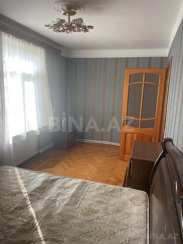 Satılır 2 otaqlı köhnə tikili 50 m², Nizami m., photo 3 from 11