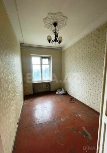 Satılır 3 otaqlı köhnə tikili 74 m², İnşaatçılar m., photo 4 from 8
