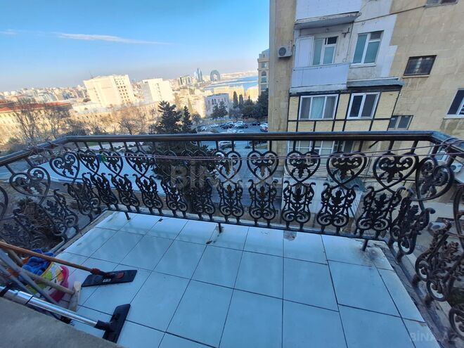 Сдаётся 2-комн. вторичка 65 м², м. Ичеришехер, photo 17 from 18