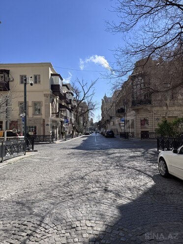 Продаётся 2-комн. вторичка 55 м², м. Сахил, photo 3 from 21