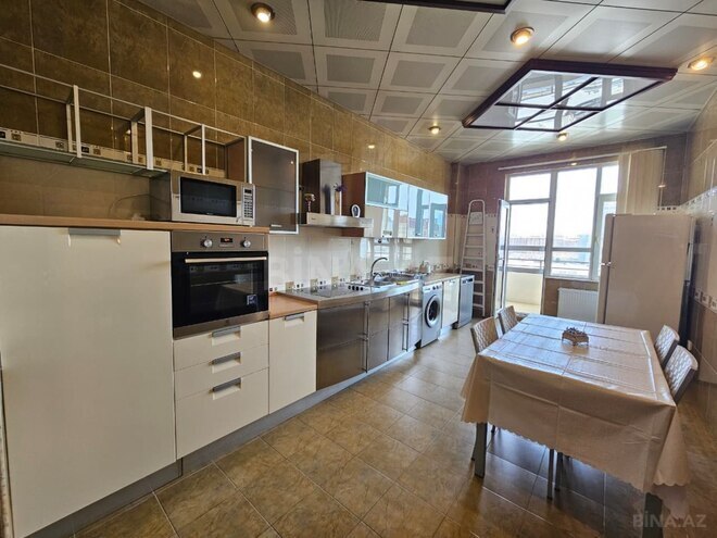 Сдаётся 4-комн. новостройка 186 м², м. 28 мая, photo 15 from 28