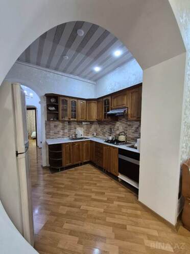 Продаётся 4-комн. вторичка 150 м², м. Низами, photo 12 from 19