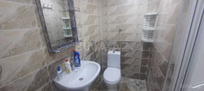Satılır 3 otaqlı köhnə tikili 50 m², Qara Qarayev m., photo 18 from 20