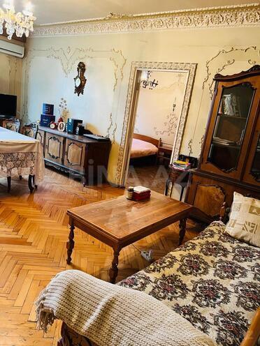 İcarəyə verilir 2 otaqlı köhnə tikili 70 m², Azadlıq Prospekti m., photo 13 from 19