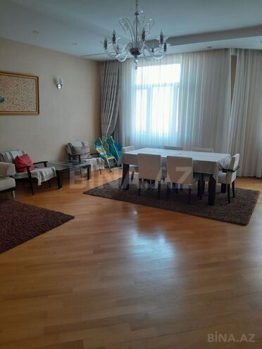 Сдаётся 3-комн. новостройка 171 м², м. 8 ноября, photo 3 from 18